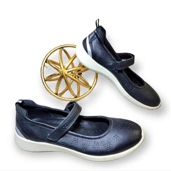 Ecco Shoes Ecco 38 Soft Mary Jane Black Leather Sneakers